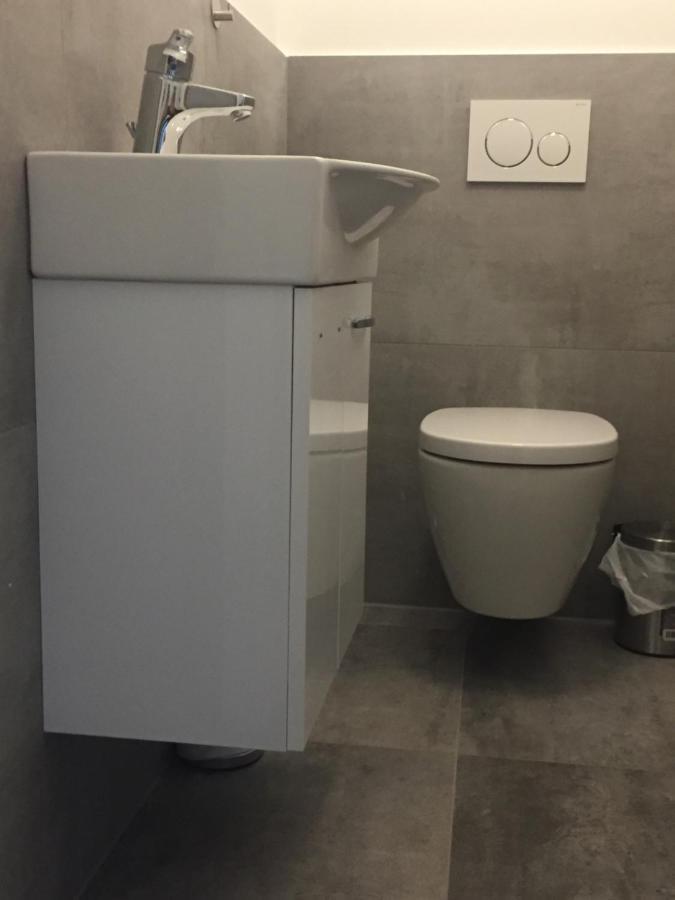 דיסלדורף Avi City Apartments Kinghouse חדר תמונה